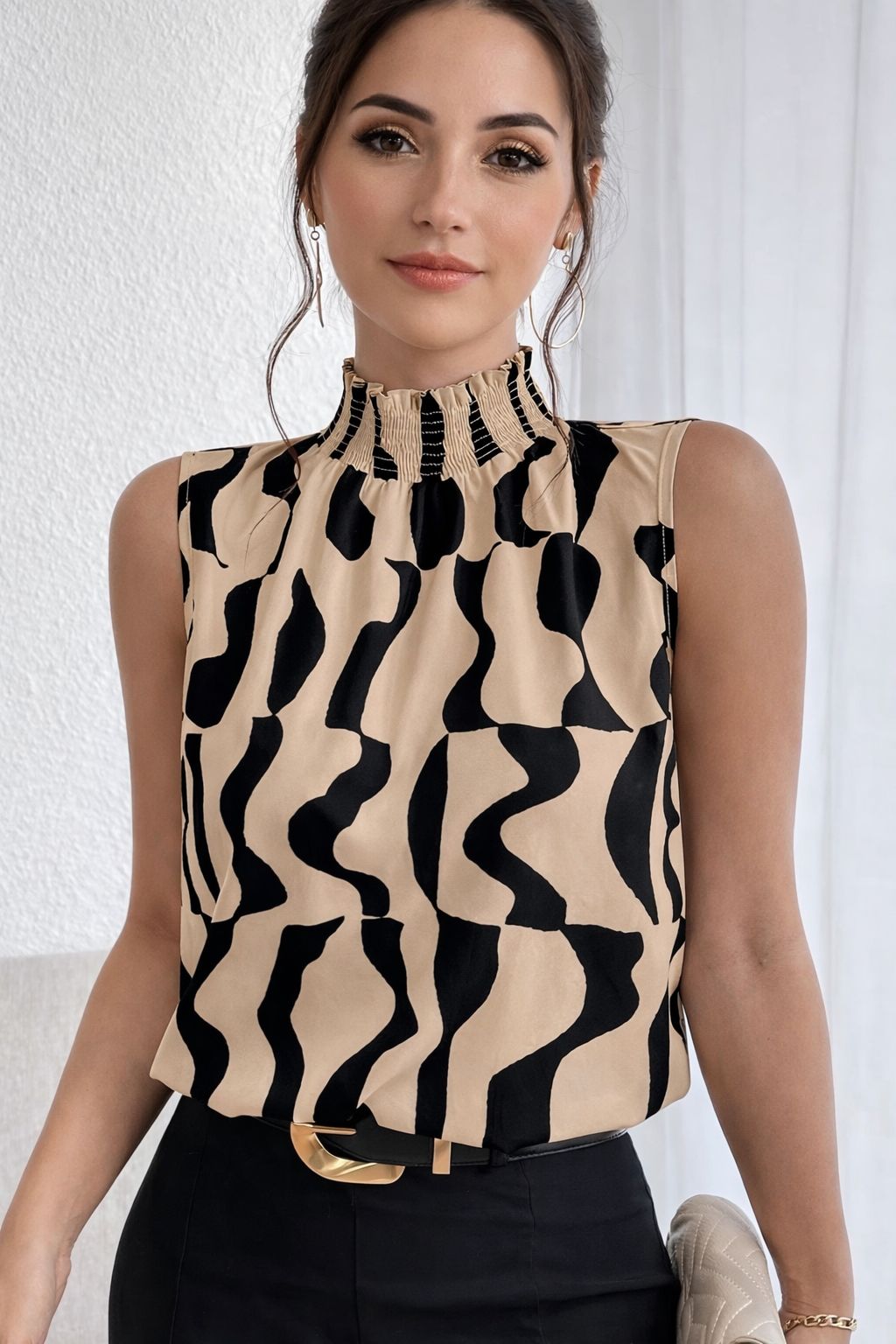 Blusa Regata Gola Alta Estampada