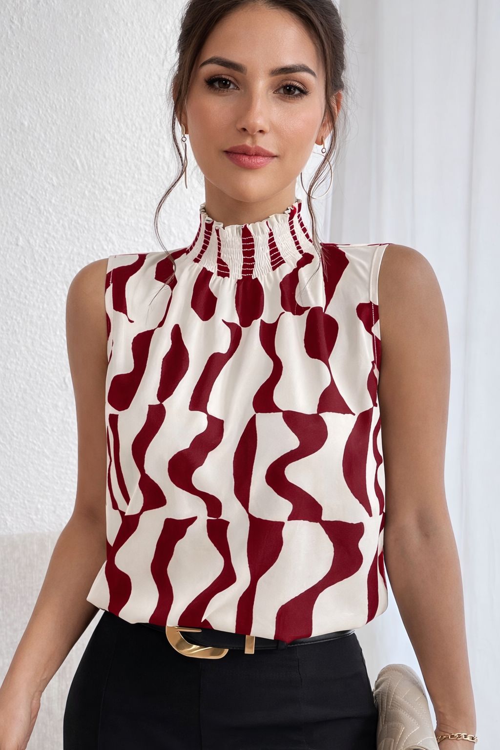 Blusa Regata Gola Alta Estampada