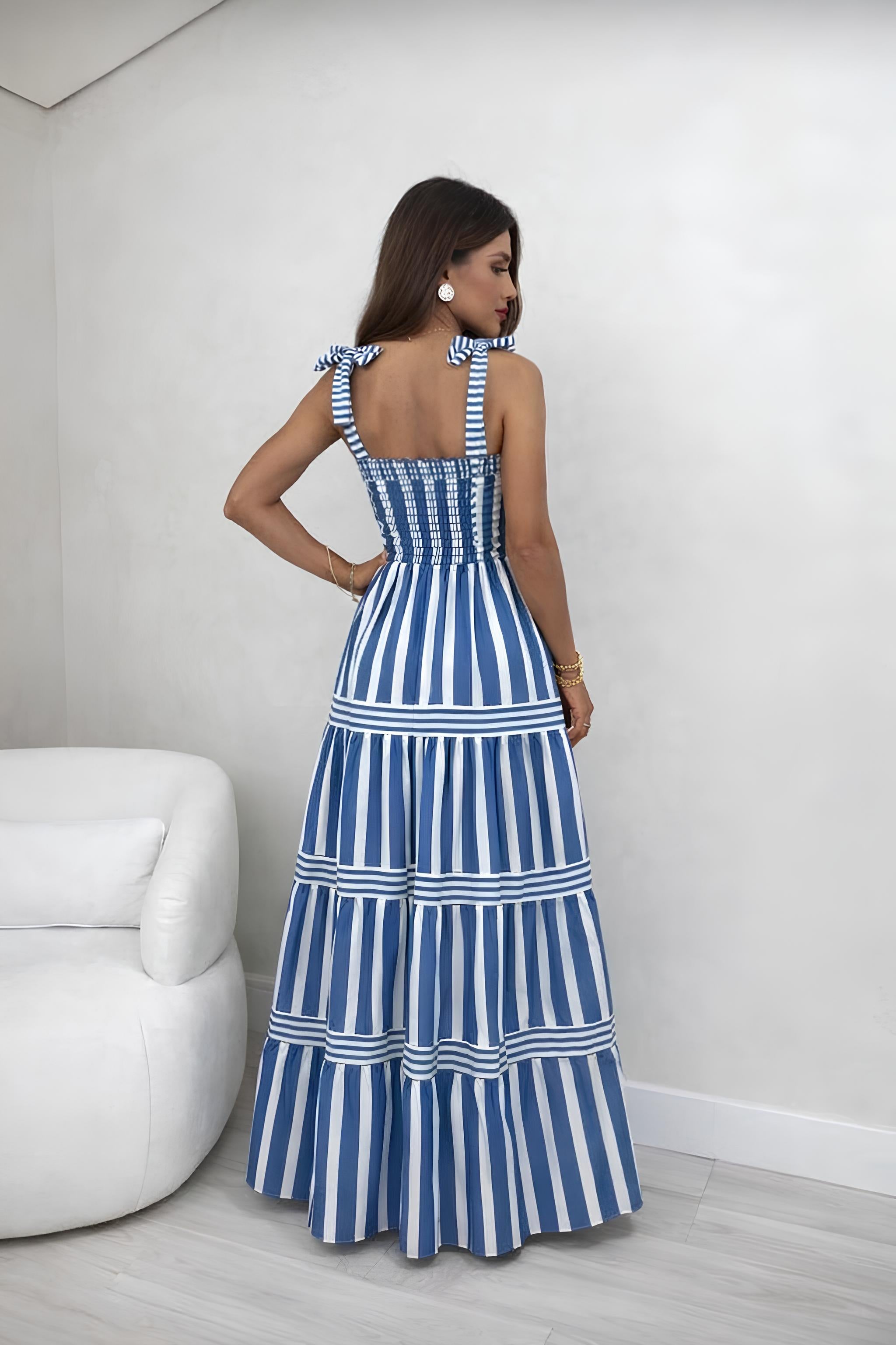 Vestido Longo Com Listras