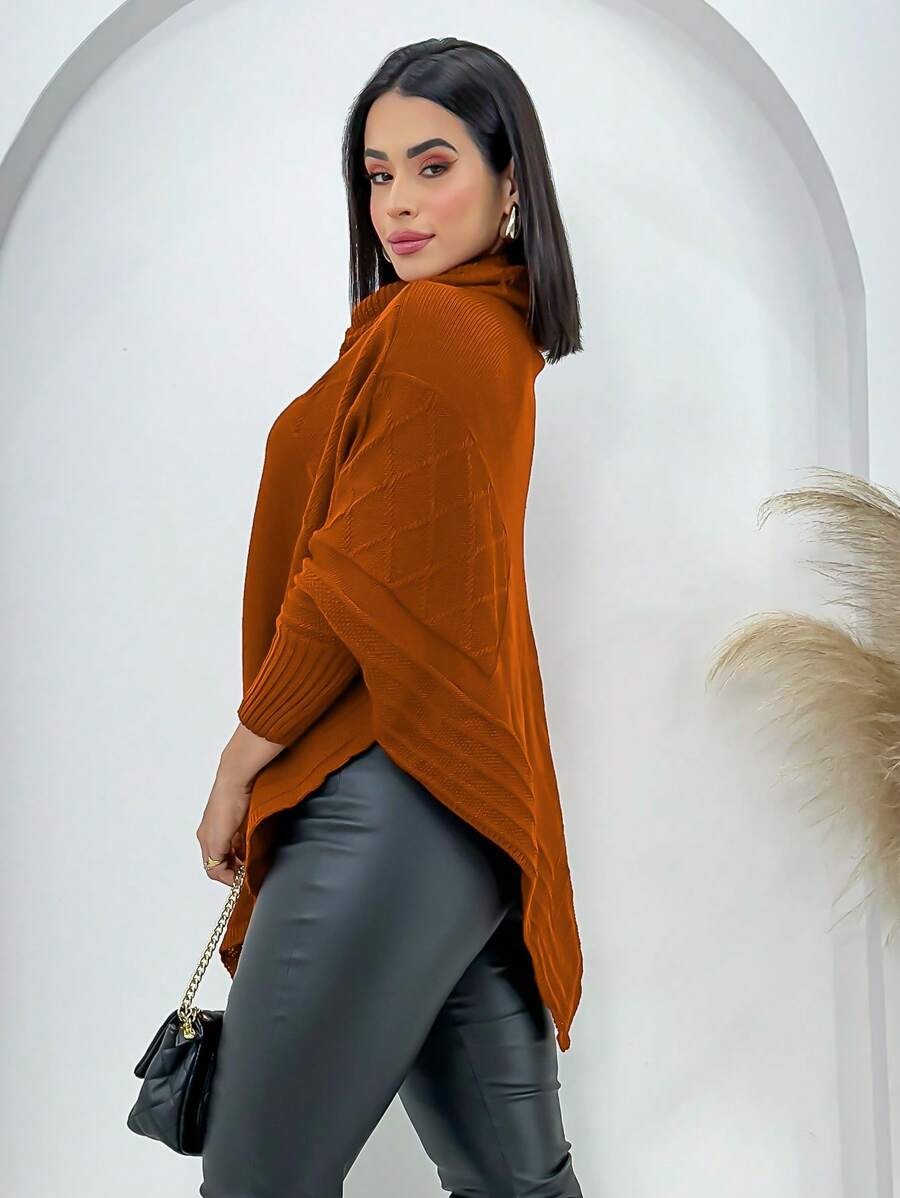 Blusa Poncho de Tricôt Assimétrica